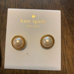 Kate Spade- Pearl and gold post earrings